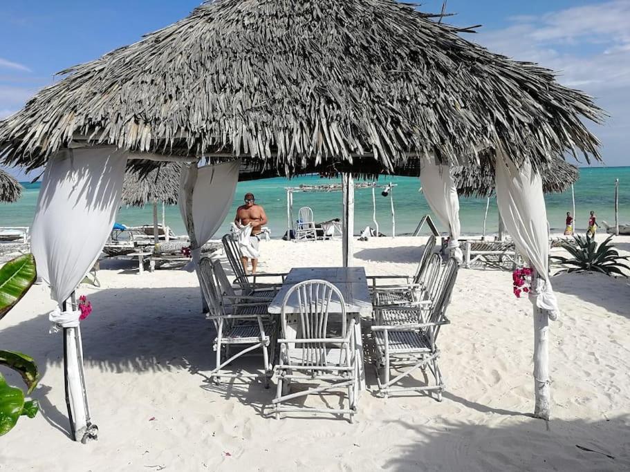 Twiga House Resort Piscina ☆☆☆☆☆ Pearl Beach Watamu Extérieur photo