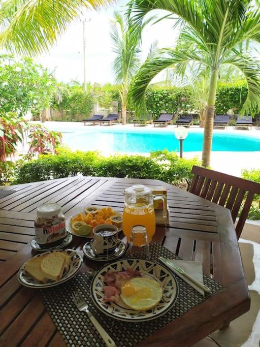 Twiga House Resort Piscina ☆☆☆☆☆ Pearl Beach Watamu Extérieur photo
